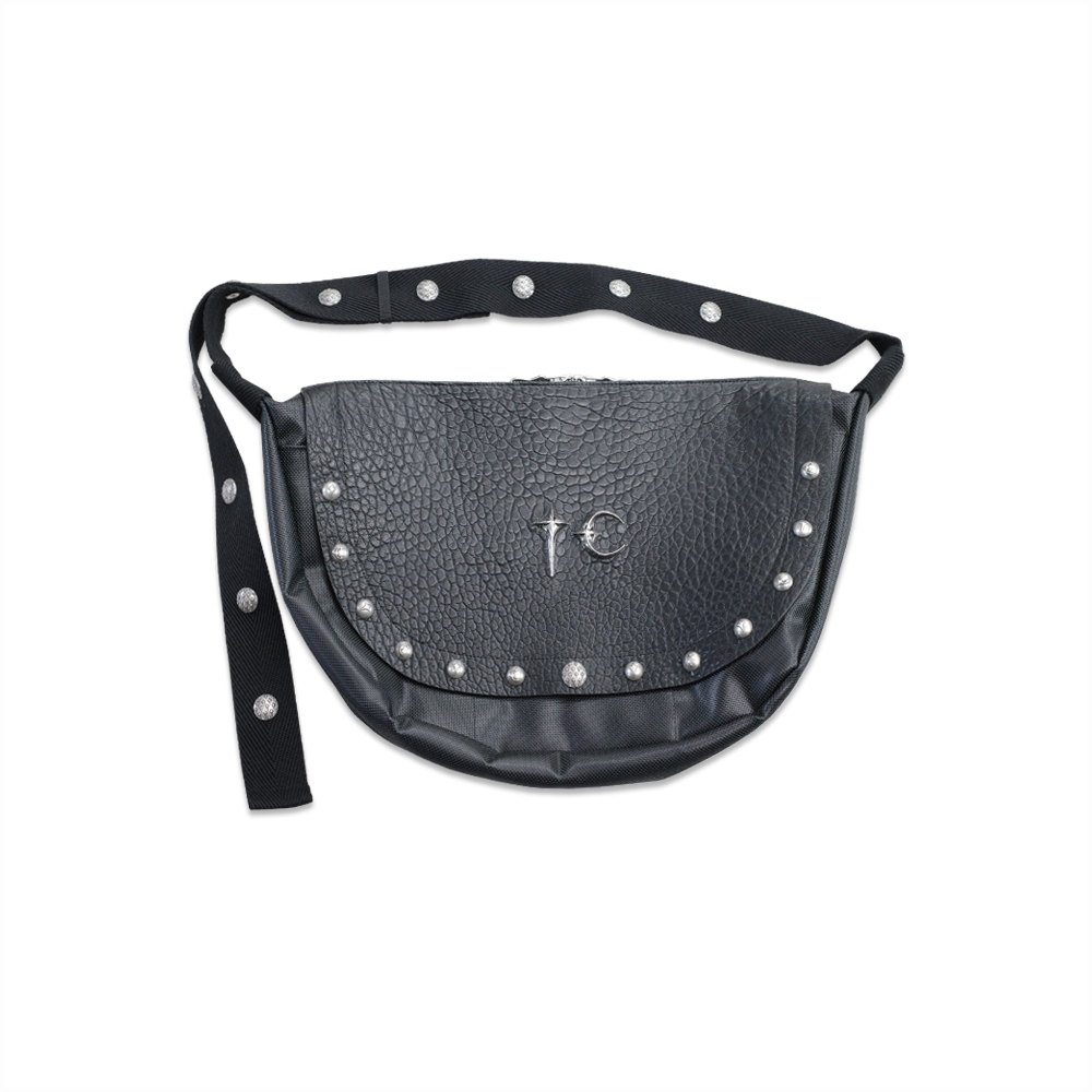 THUG CLUB(サグ・クラブ)商品ページ - Dragon Messanger Bag THUG CLUB(サグ・クラブ)商品ページ - Dragon Messanger Bag