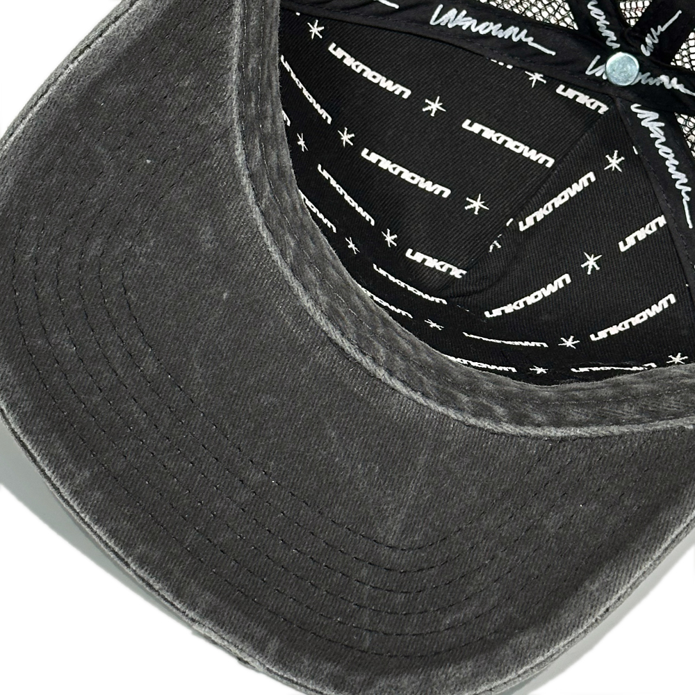 UNKNOWN LONDON(アンノウン・ロンドン)商品ページ - Metal Stud