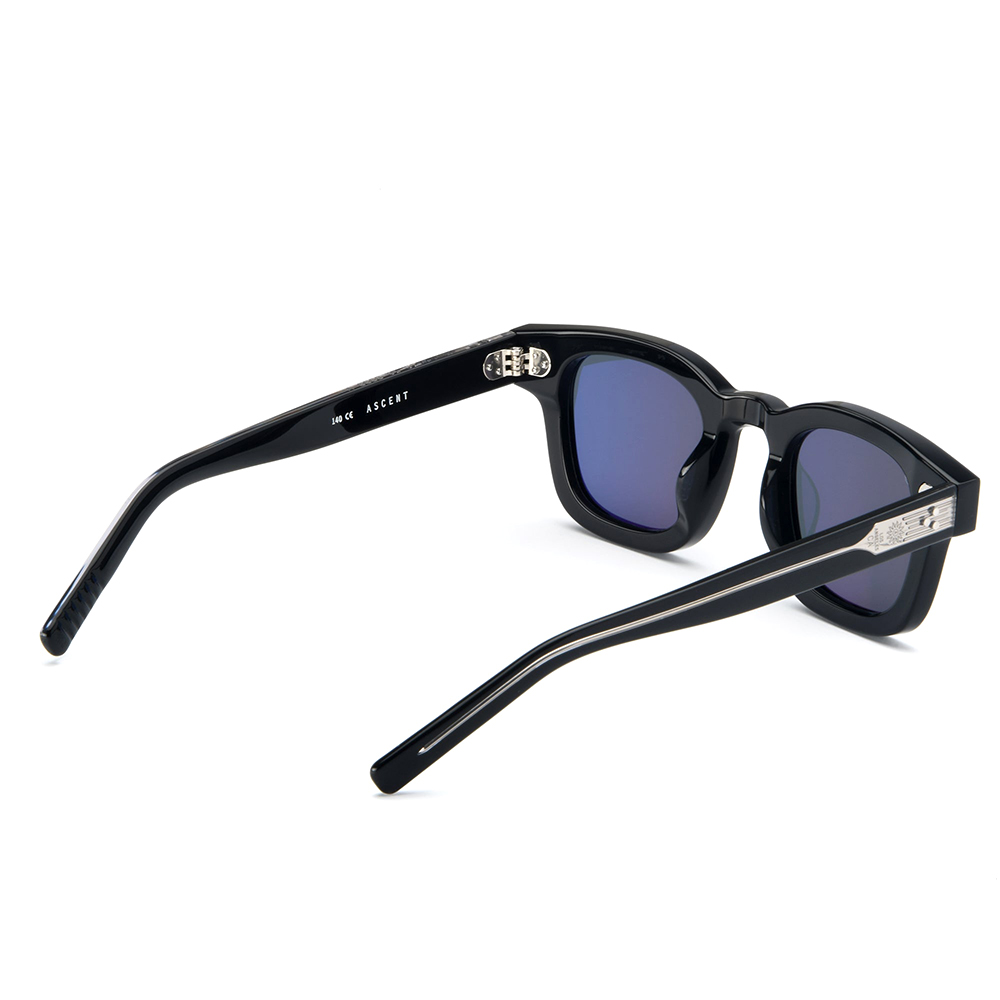 AKILA LA (アキラ・エルエー) 商品ページ - Ascent Sunglasses