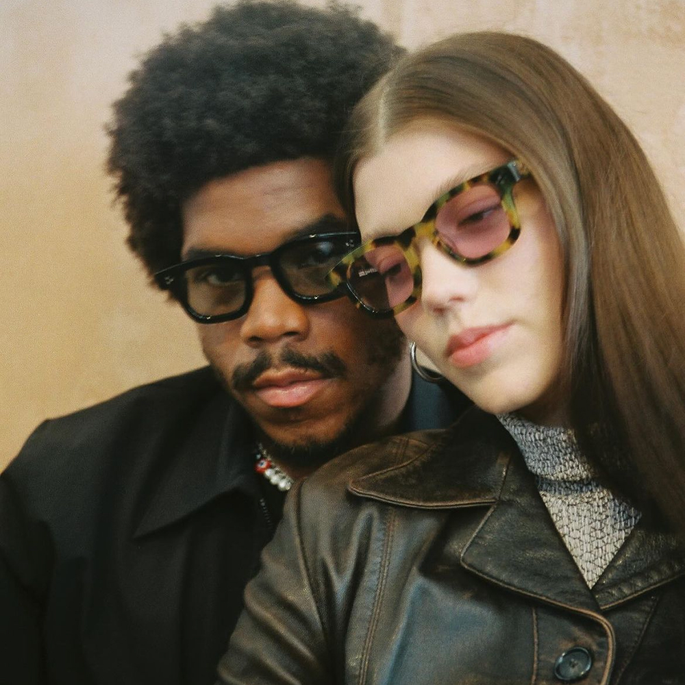 AKILA LA (アキラ・エルエー) 商品ページ - Ascent Sunglasses - Beige