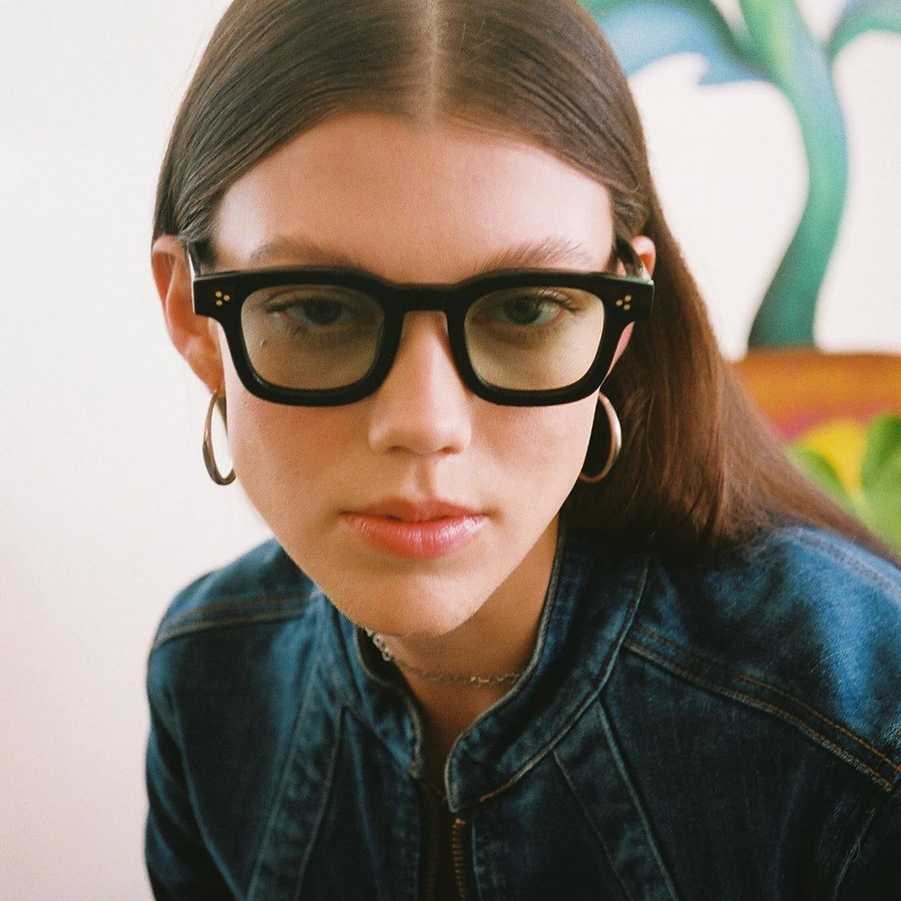 AKILA LA (アキラ・エルエー) 商品ページ - Ascent Sunglasses - Beige