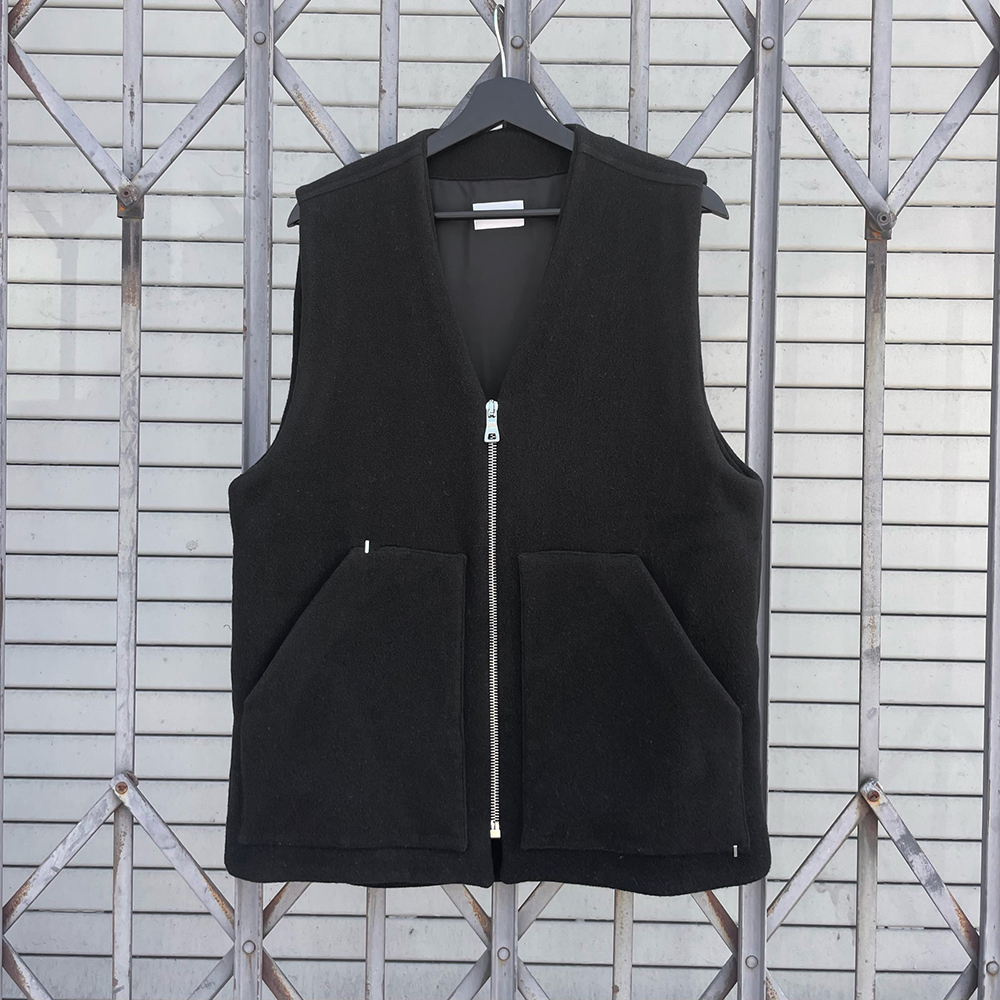 ASKYURSELF (アスクユアセルフ)商品ページ - Phrase Wool Vest - Black - VENTURER(ベンチュラー)