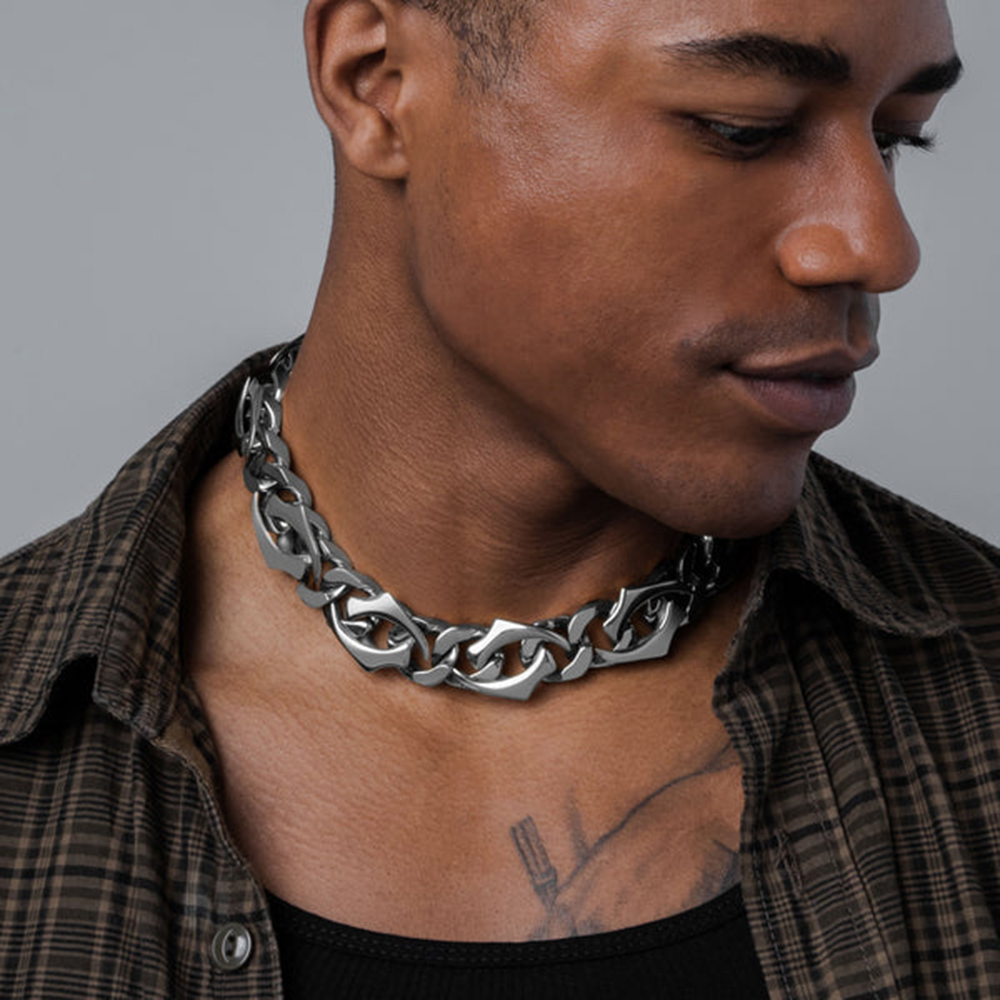 【おしゃれ】 VITALY(バイタリー)商品ページ Silver - Necklace Fever - 額縁