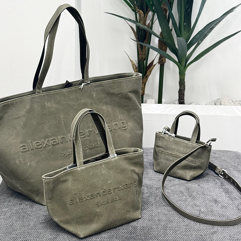 ALEXANDER WANG (アレキサンダー ワン)商品ページ - Punch Small ALEXANDER WANG (アレキサンダー ワン)商品ページ - Punch Small