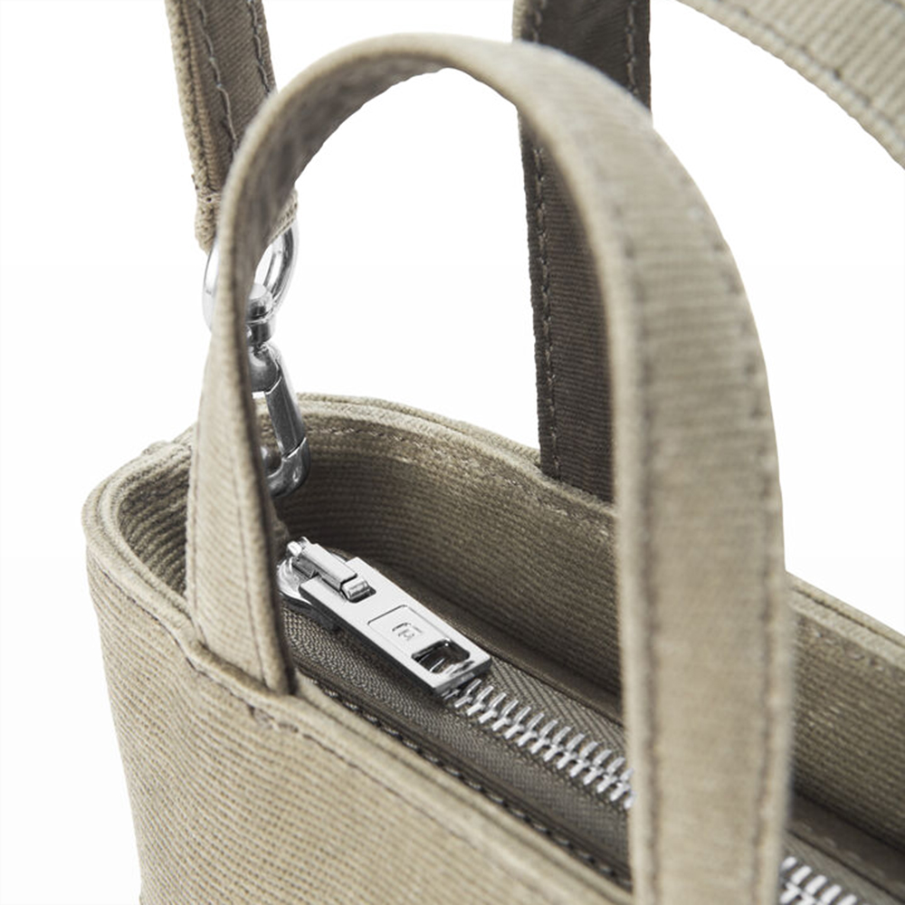 ALEXANDER WANG (アレキサンダー ワン)商品ページ - Punch Mini