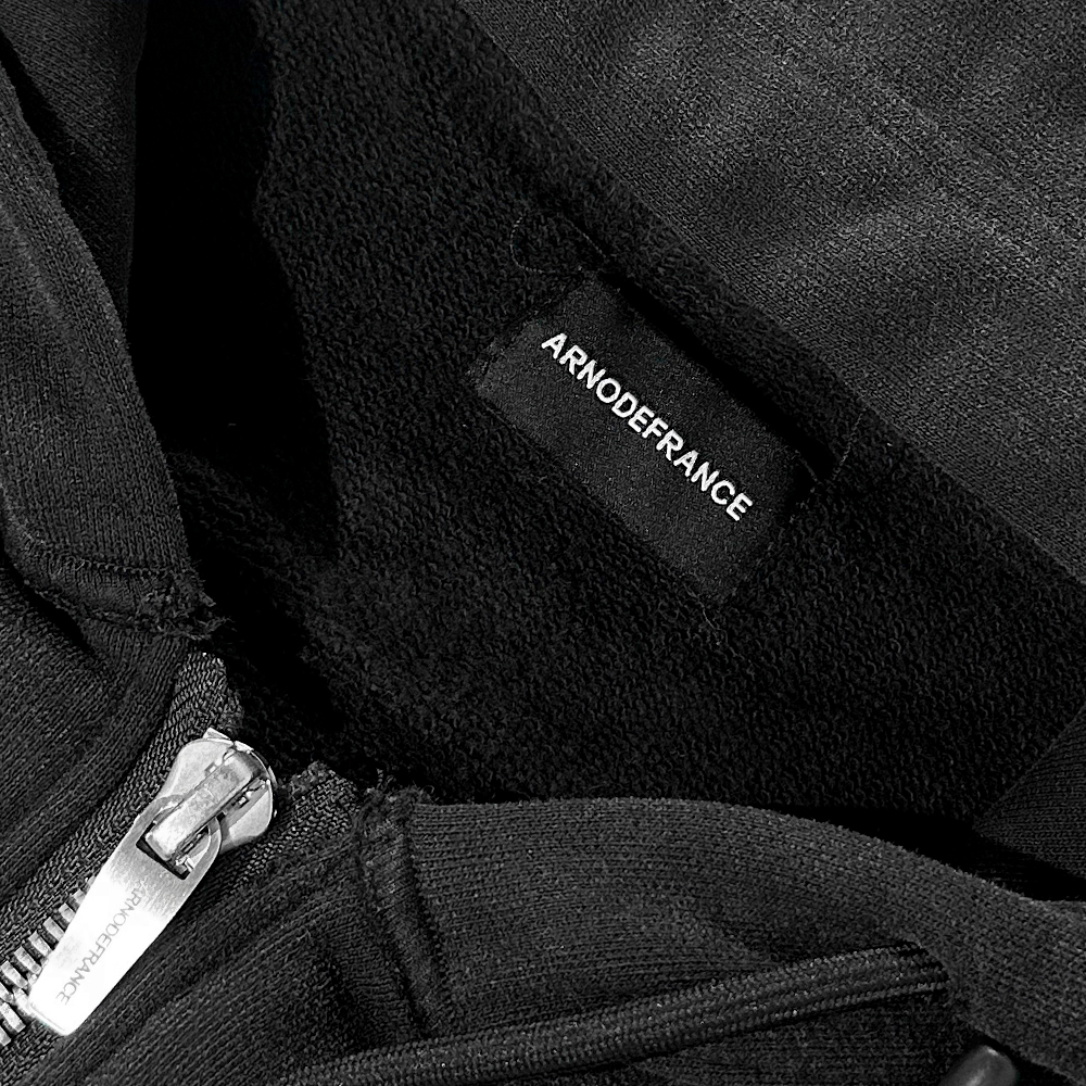 ARNODEFRANCE(アーノルデフランス)商品ページ - A Studs Zip