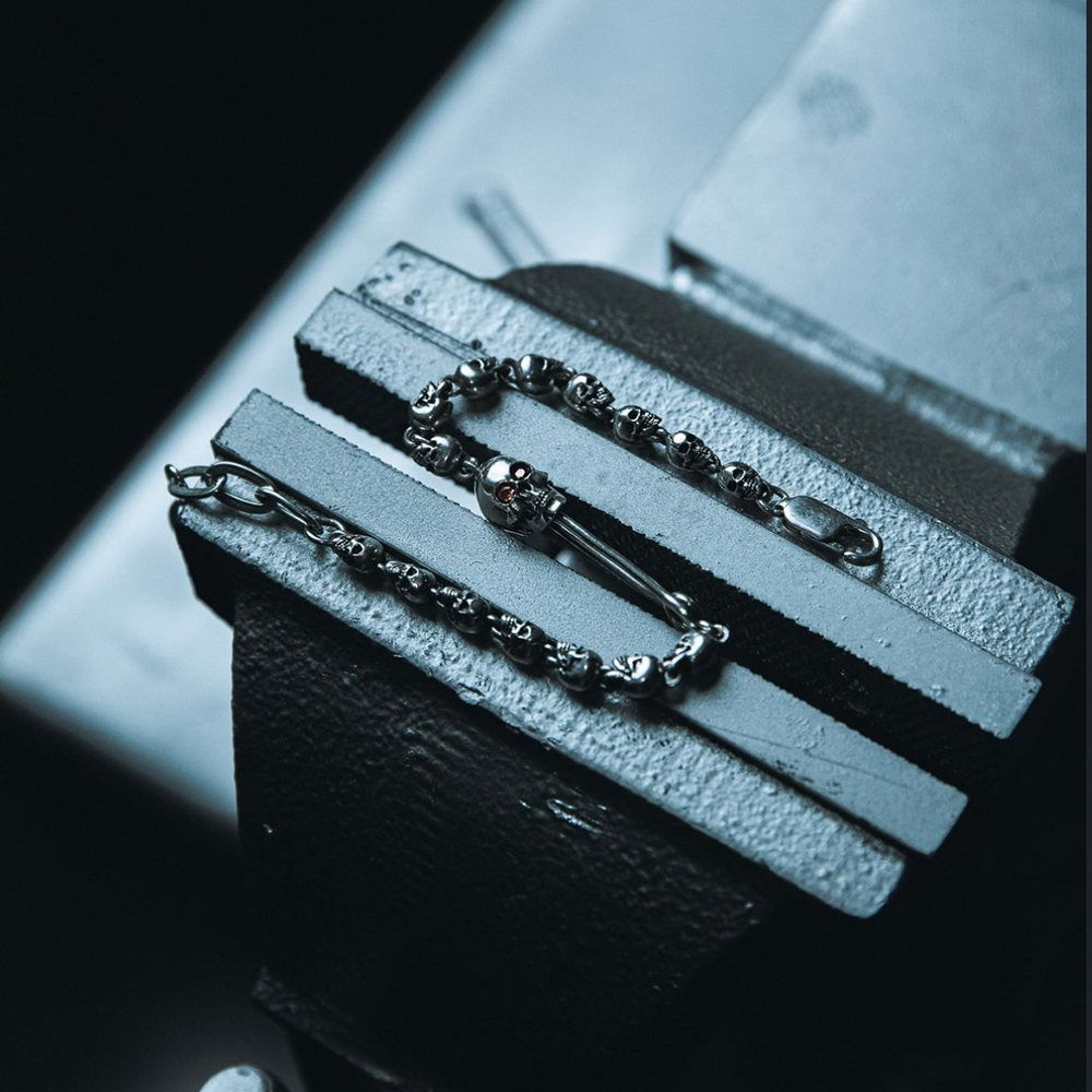 FOR THOSE WHO SIN(フォー・ゾーズ・フー・シン)商品ページ