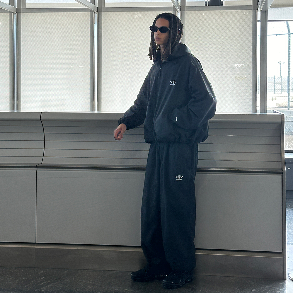 ベイシックス - BASICKS | x UMBRO Oversized Track | RESTIR