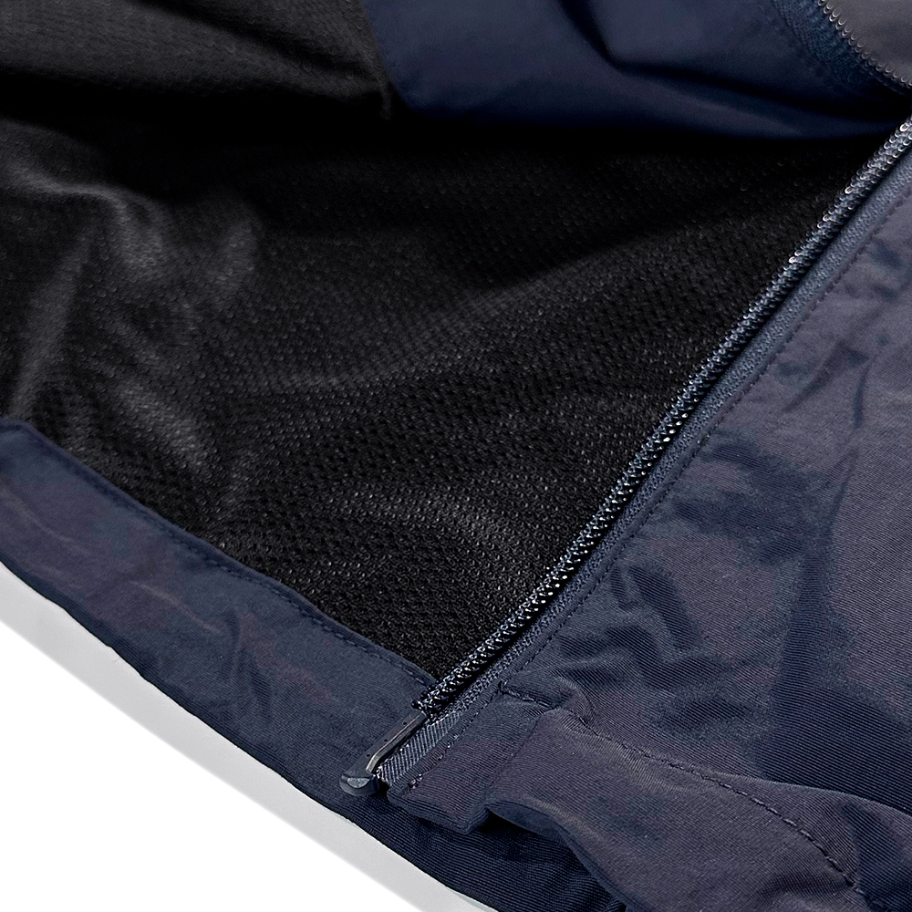 BASICKS×UMBRO(ベイシックス)商品ページ - X Umbro Nylon Track BASICKS×UMBRO(ベイシックス)商品ページ - X Umbro Nylon Track