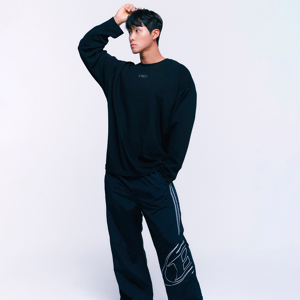 【BORN TO WIN】ボーン・トゥー・ウィン/Silver B ロンT 韓国発 BORN TO WIN(ボーン・トゥ・ウィン)商品ページ - Silver B Over