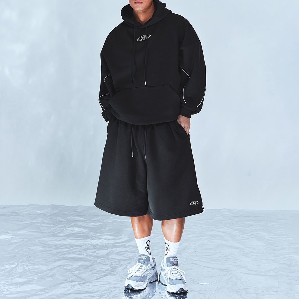 【BORN TO WIN】Chrome B Black Line ハーフパンツ/韓国ブランド BORN TO WIN(ボーン・トゥ・ウィン)商品ページ - Chrome B Black