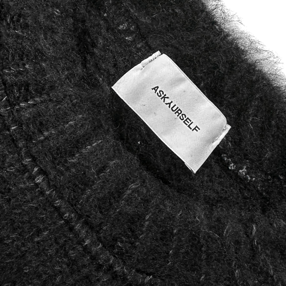 ASKYURSELF (アスクユアセルフ)商品ページ - Brushed Cross Knit ASKYURSELF (アスクユアセルフ)商品ページ - Brushed Cross Knit
