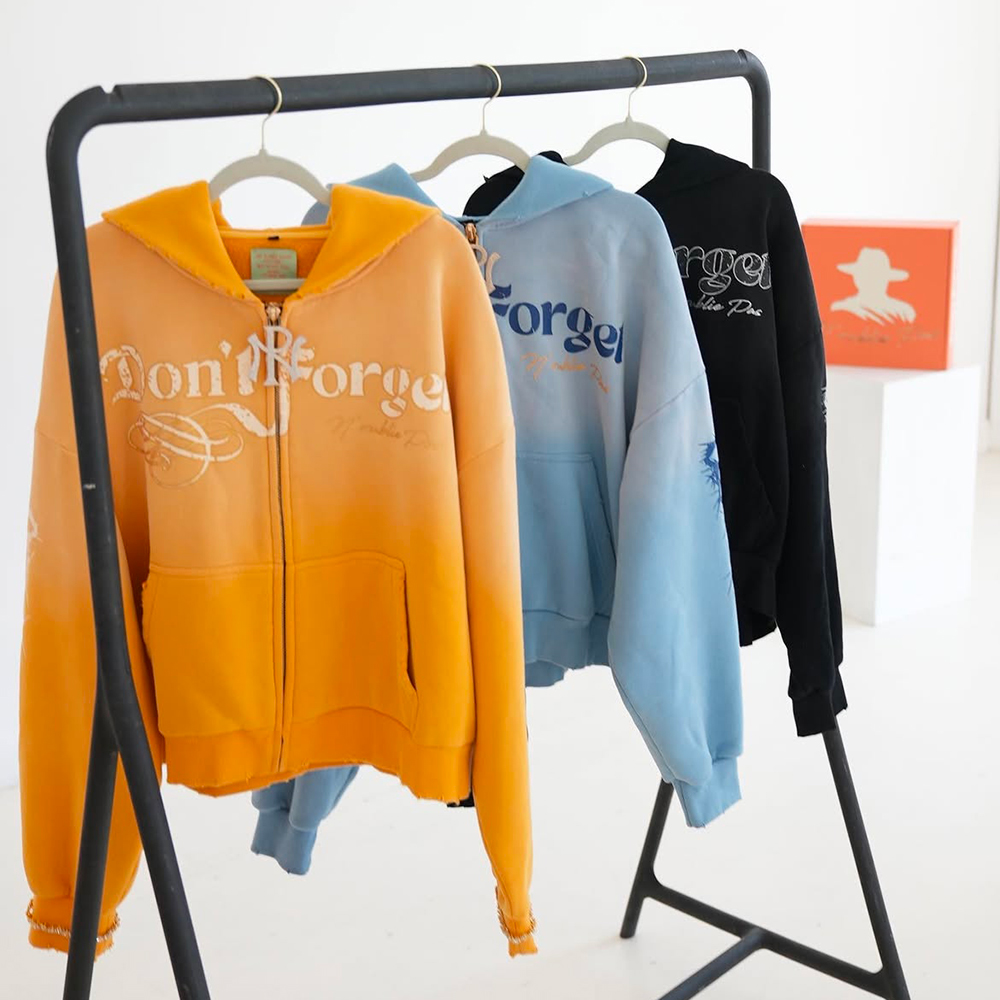 スウェーデンのブランド品のHAPPYPLUGSで ファッショナブルに楽しめるHappy Plugsのイヤホン – 装苑ONLINE