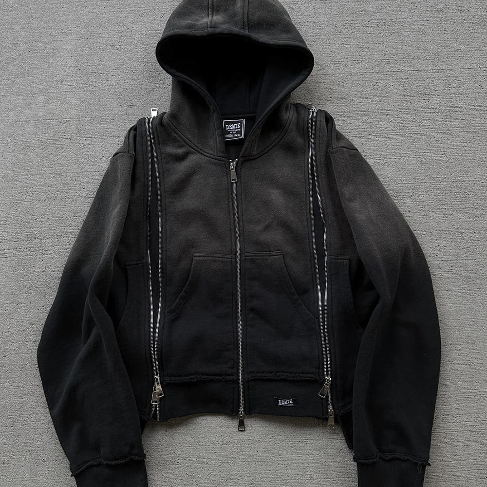 【国内入手困難✨️】DEMIK EXCLUSIVES Zip Hoodie 国内入手困難✨️】DEMIK EXCLUSIVES Zip Hoodie