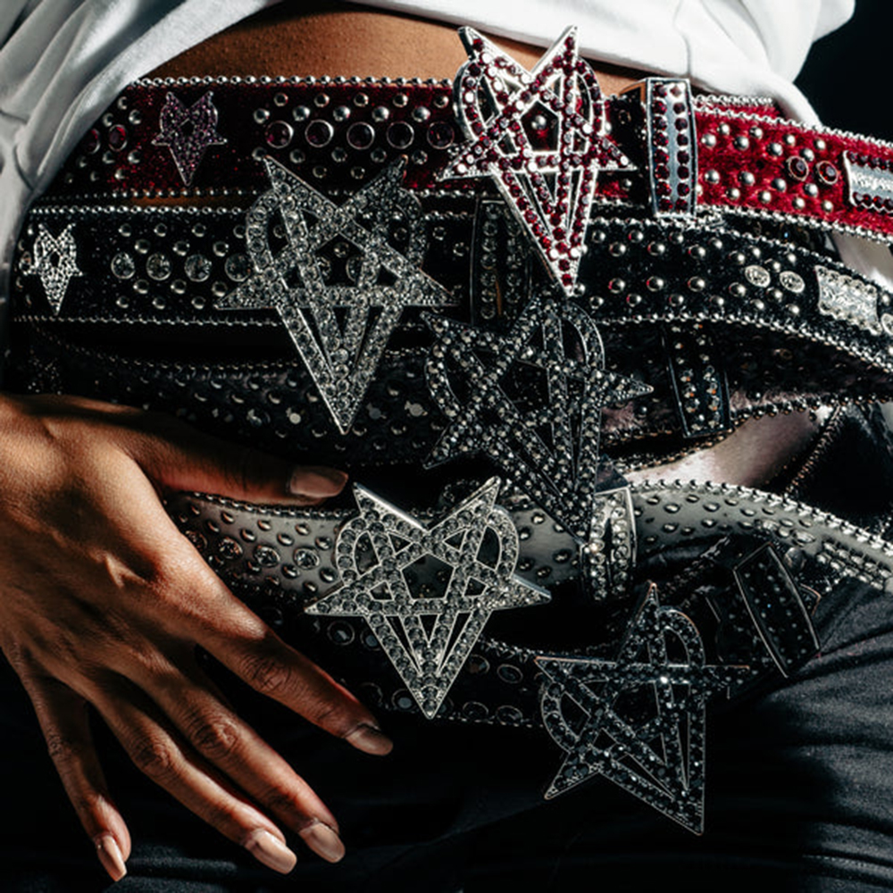 Vaundy ベルト 商品詳細ページ | Vaundy ONLINE STORE | Logo Belt