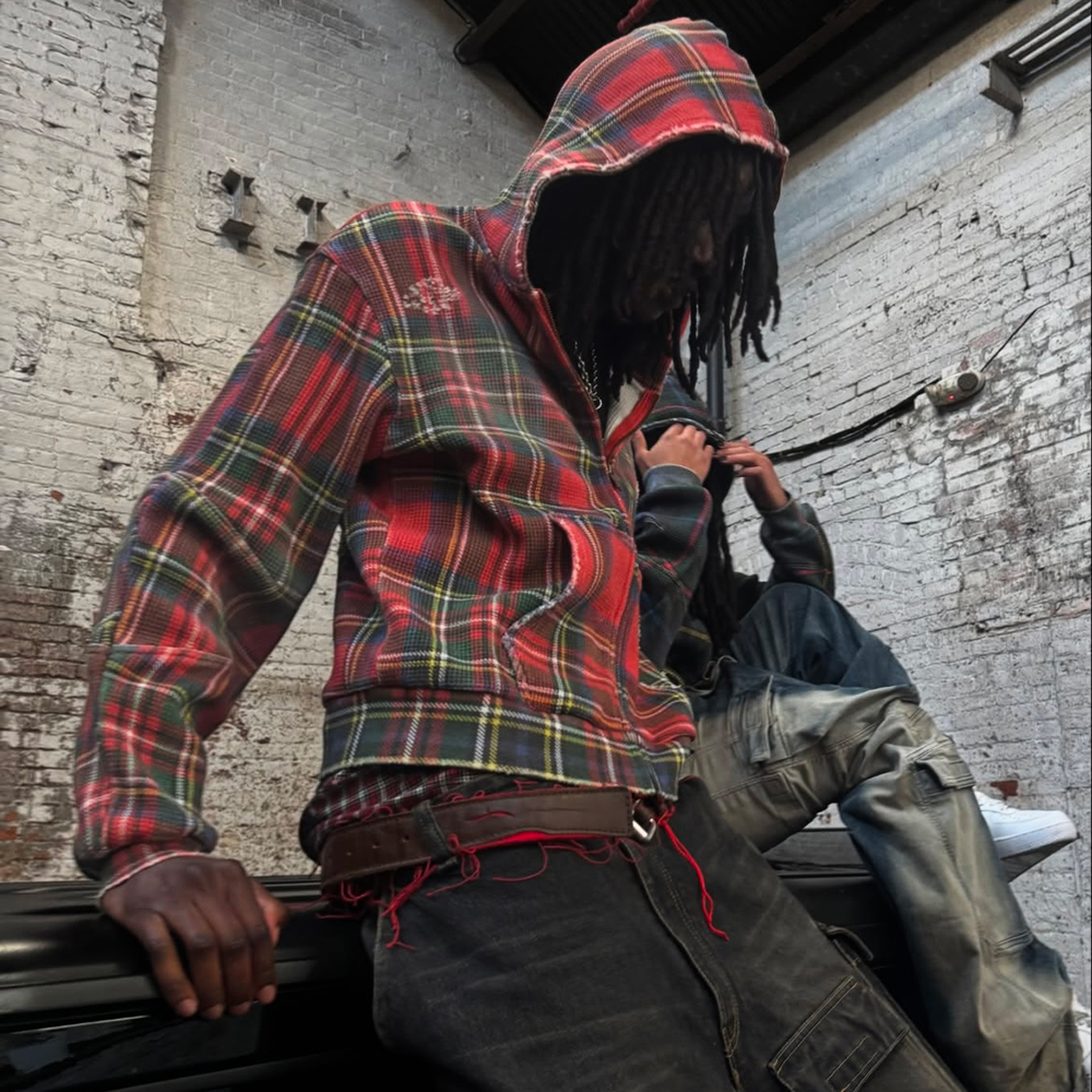 XWORE NYC(ウォー) 商品ページ - Tartan Plaid Zip Up Hoodie - Red