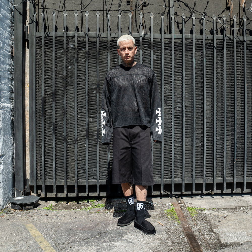 【ASKYURSELF】Cross Cropped Mesh Jersey Ls Tee/独ベルリン発 ASKYURSELF (アスクユアセルフ)商品ページ - Cross Cropped Mesh