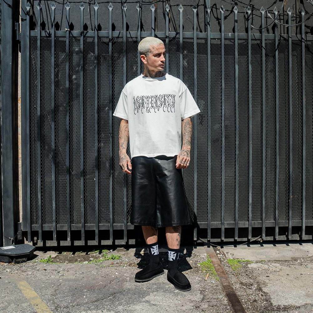 ASKYURSELF (アスクユアセルフ)商品ページ - Goth Logo Tee