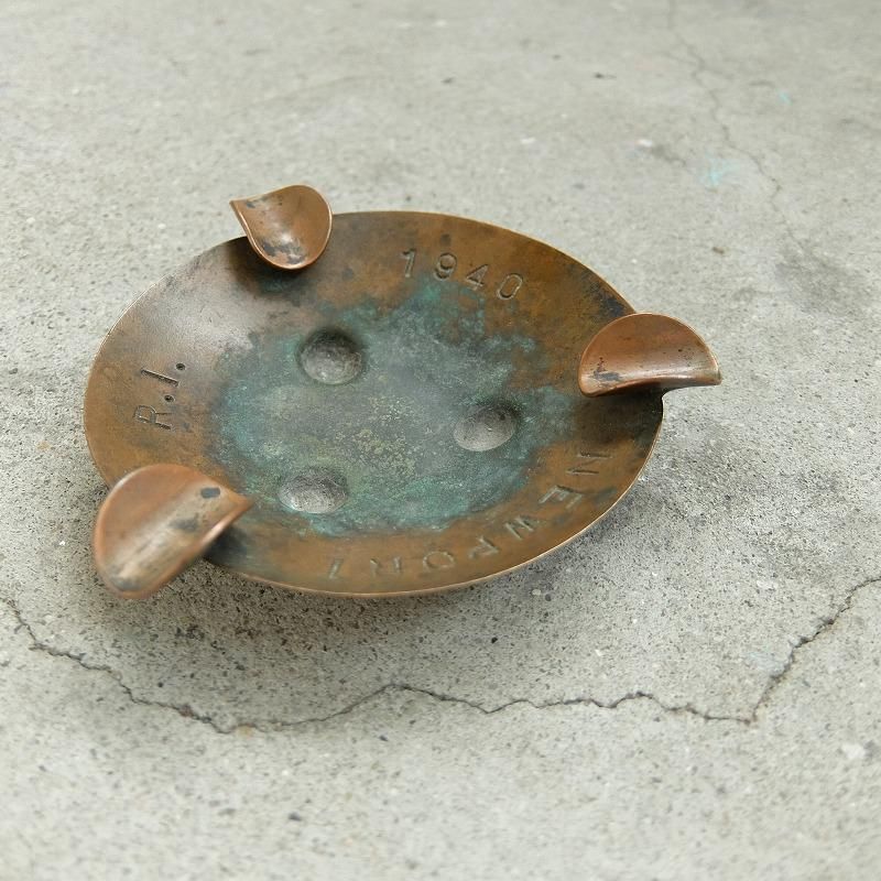 1940's NEWPORT R.I. Ashtray