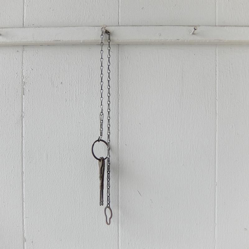 1900's Key & Chain