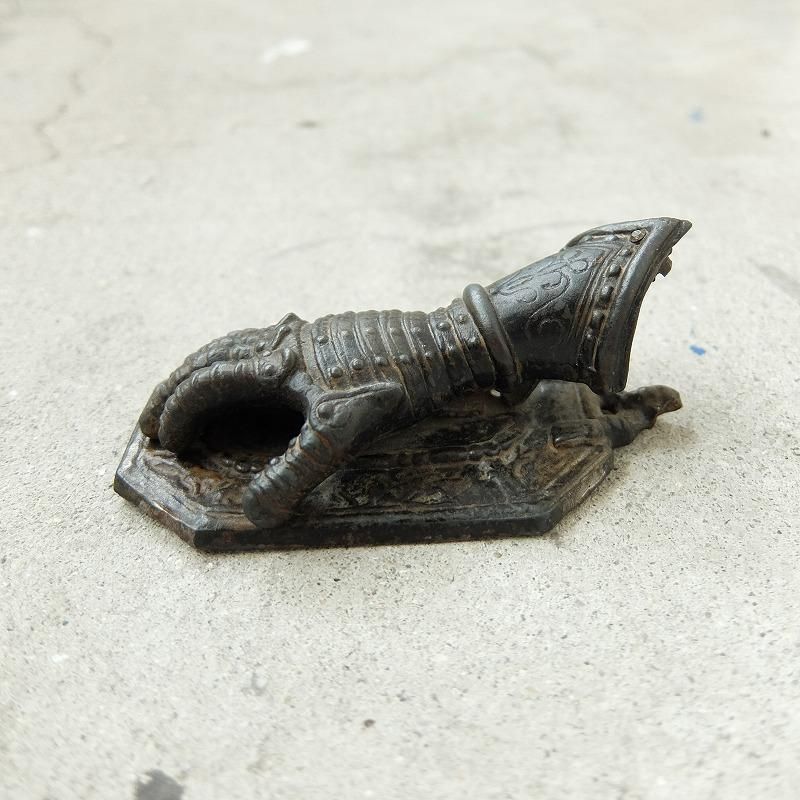 1890's Antique Armor Hand Clip