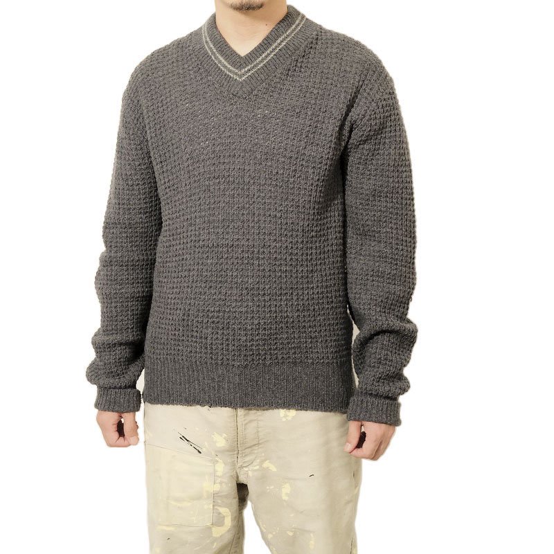MILFORD SPORTWEAR V-Neck Sweater