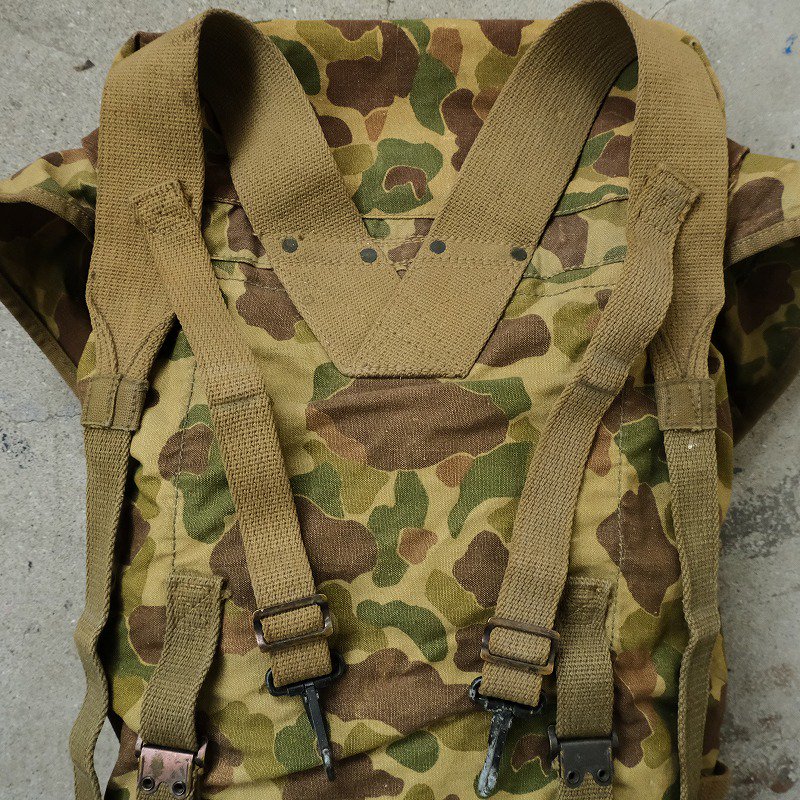 WW2 U.S.M.C. FROGSKIN CAMO JUNGLE PACK