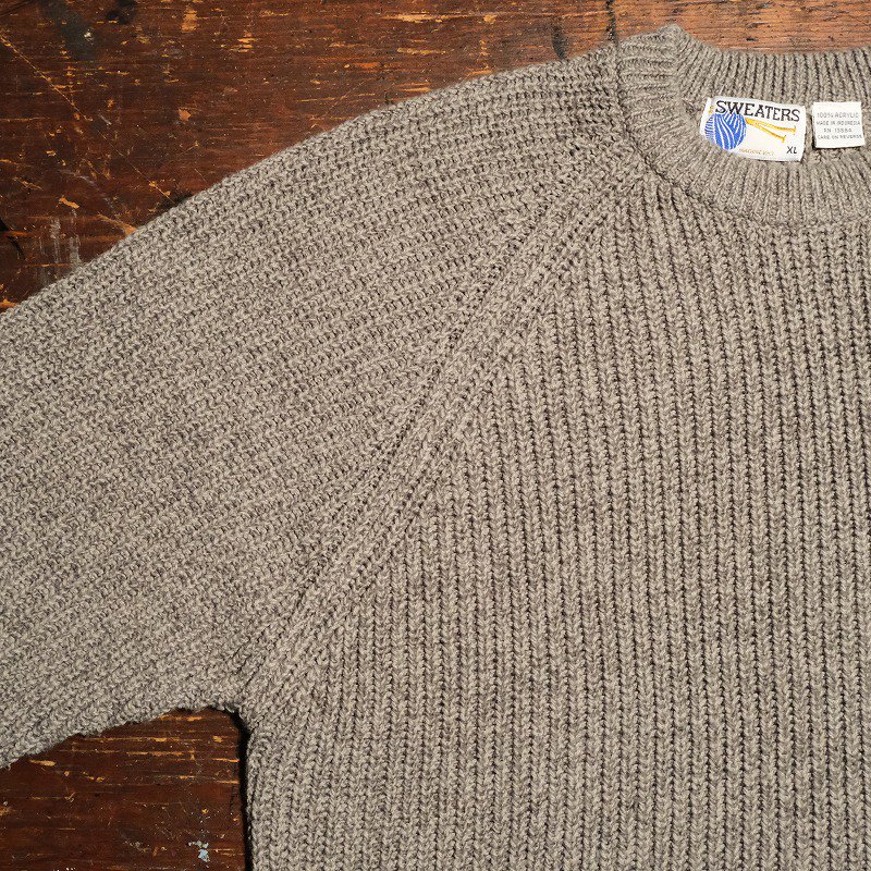 Raglan Sleeve Sweater