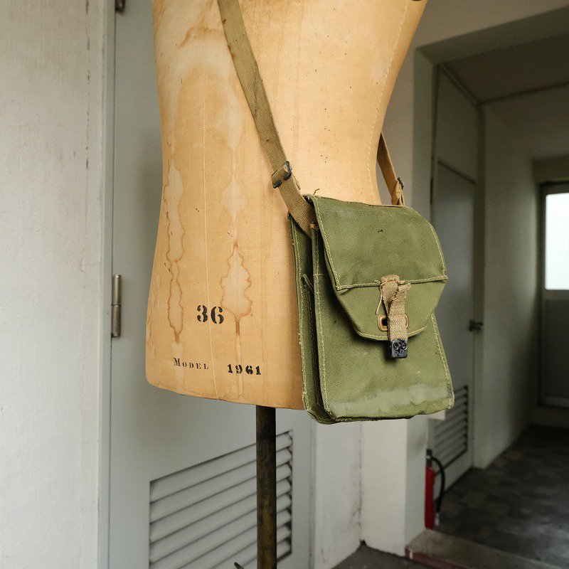 WW2 MILITARY SHOULDER BAG(USED)