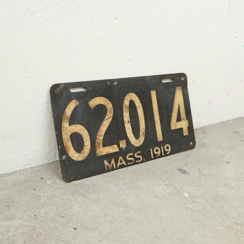 1919 MASSACHUSETTS CAR LICENSE PLATE