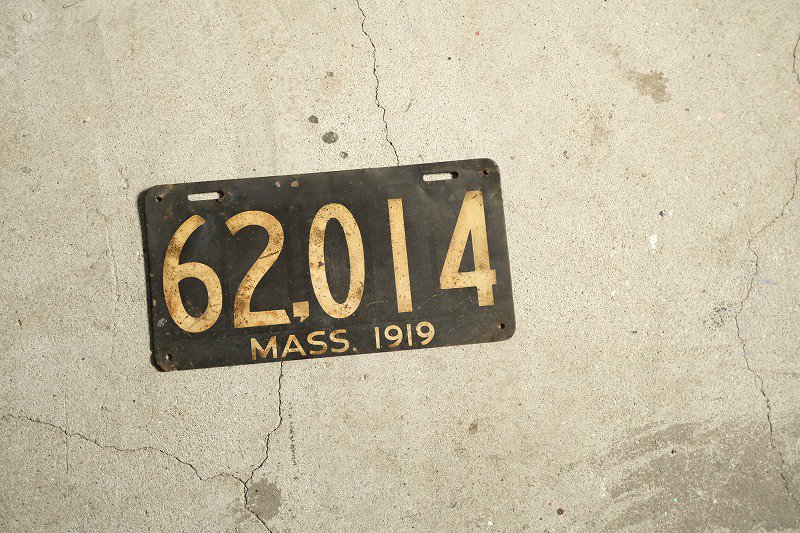 1919 MASSACHUSETTS CAR LICENSE PLATE