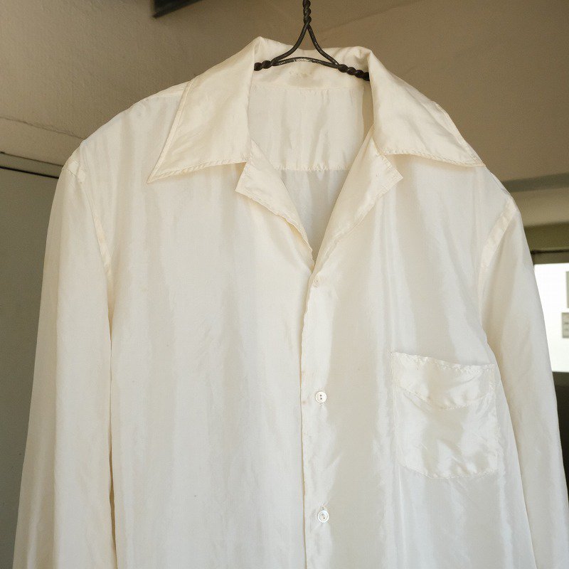 VINTAGE OPEN COLLAR SILK SHIRT