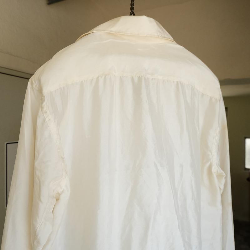 VINTAGE OPEN COLLAR SILK SHIRT