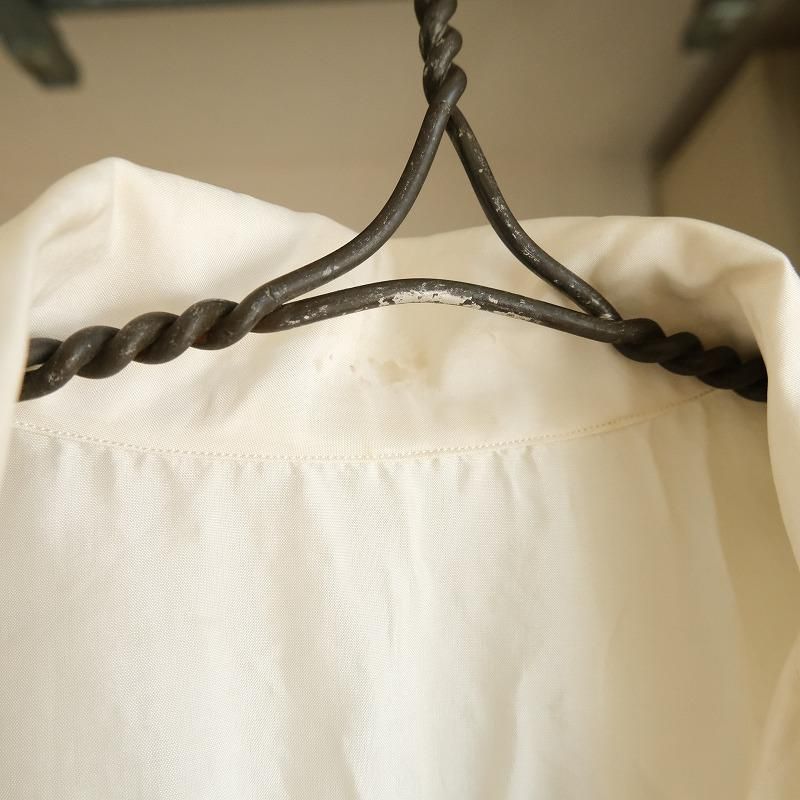 VINTAGE OPEN COLLAR SILK SHIRT