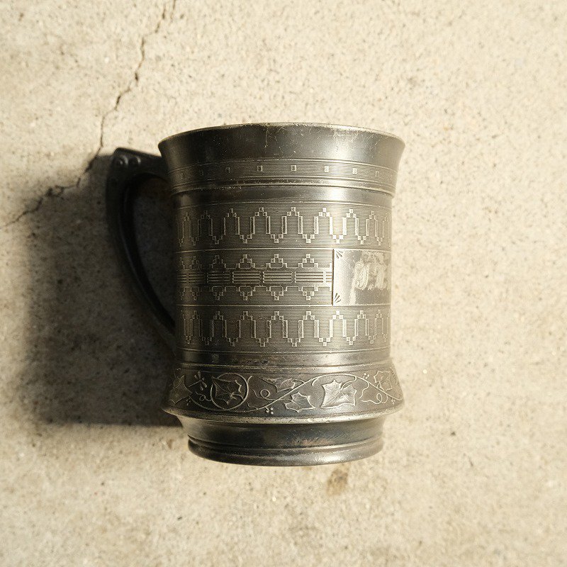 MIDDLETOWN PLATE Co. METAL CUP