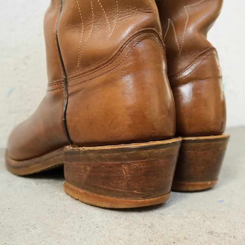 VINTAGE WESTERN BOOTS (8D)