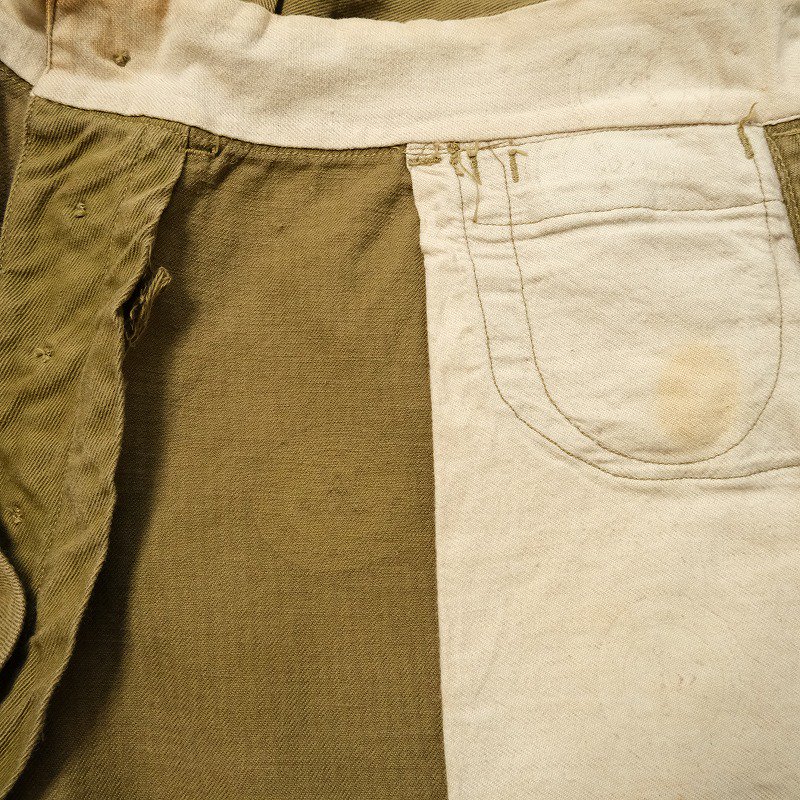 B.S.A. CHINO SHORTS