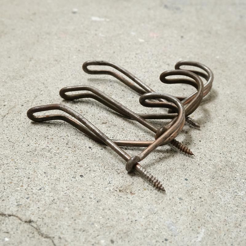 ANTIQUE WIRE HOOK