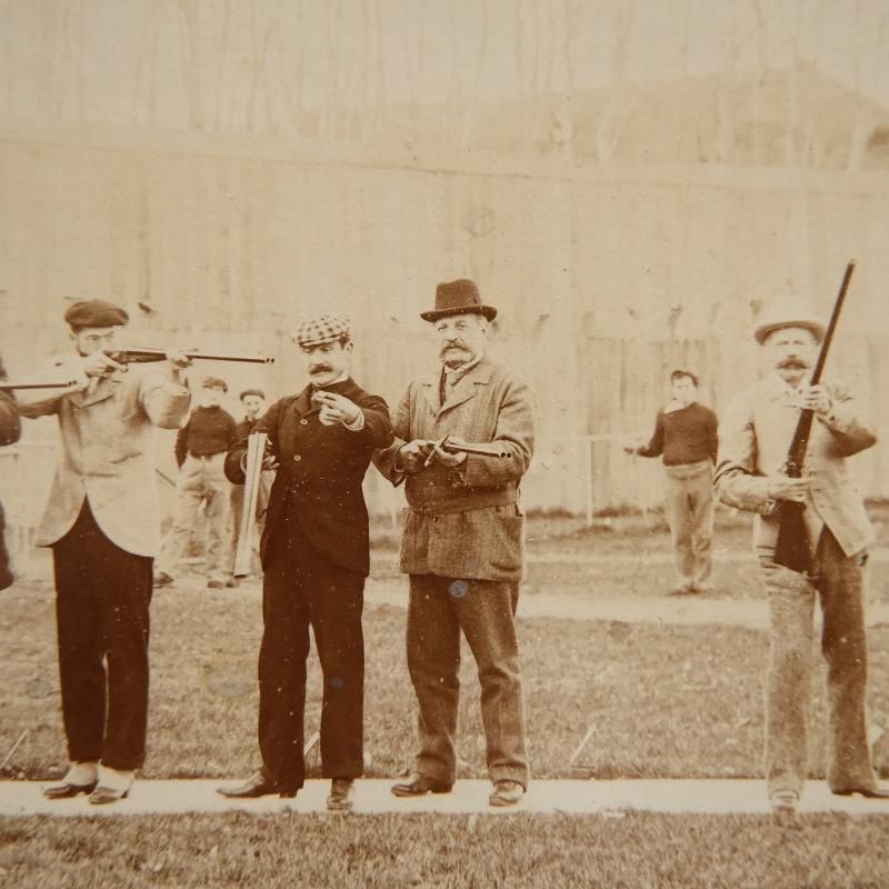 ANTIQUE CLAY SHOOTER PHOTO