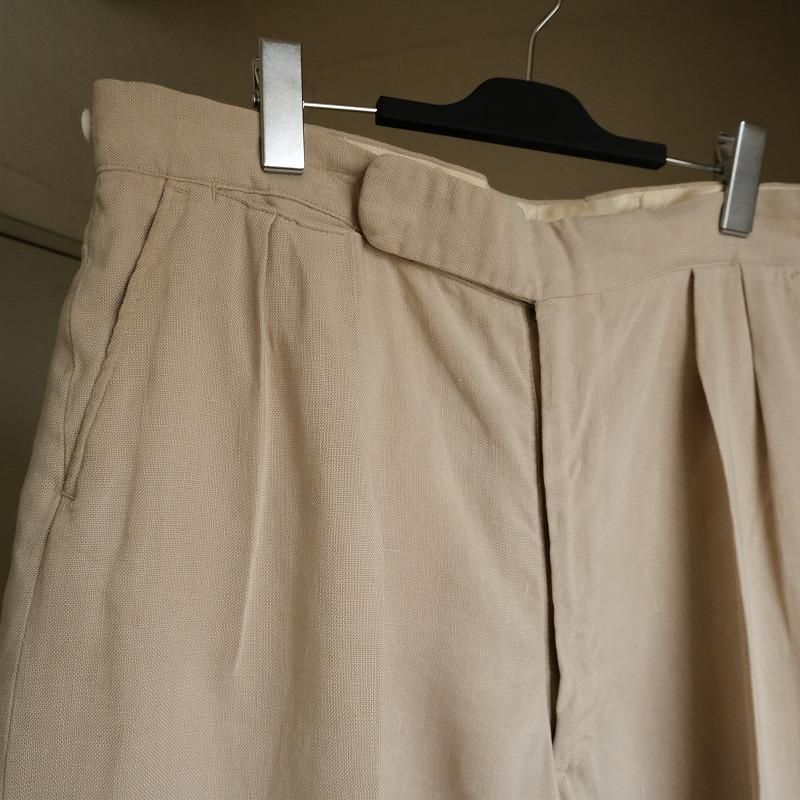 H.A.&E. SMITH LTD. TUCKED LINEN SHORTS