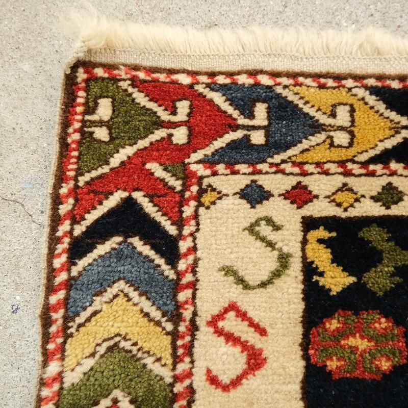 ANTIQUE CAUCASIAN PRAYER RUG