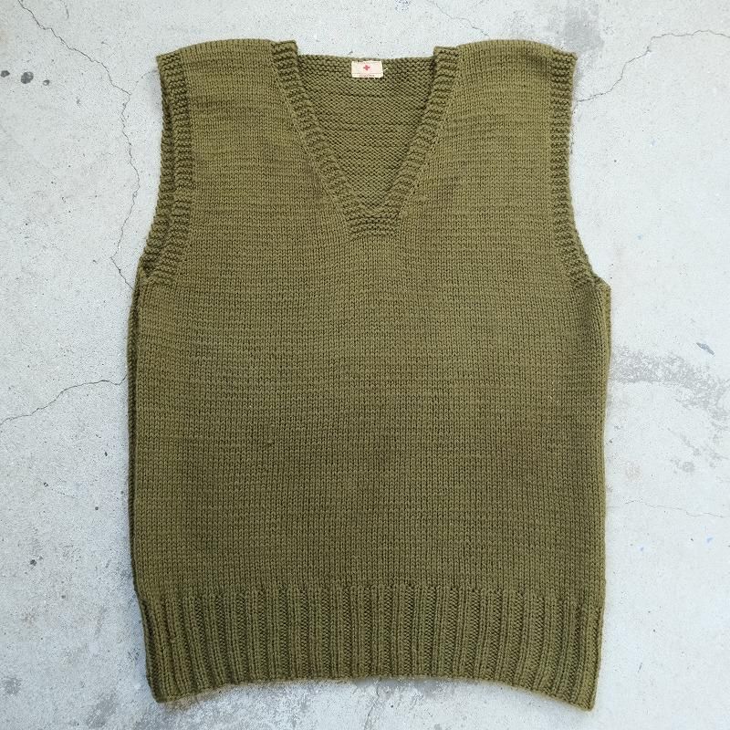 WW2 AMERICAN RED CROSS KNIT VEST