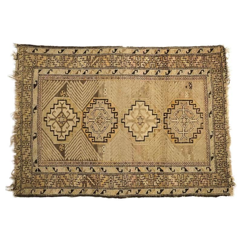 ANTIQUE CAUCASIAN RUG(KUBA)