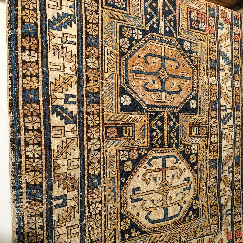 ANTIQUE CAUCASIAN RUG(KUBA)