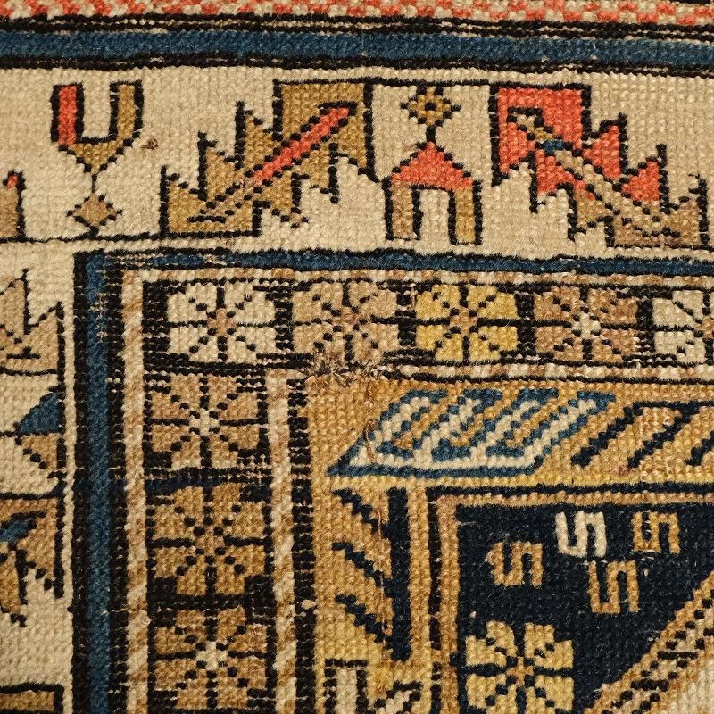 ANTIQUE CAUCASIAN RUG(KUBA)