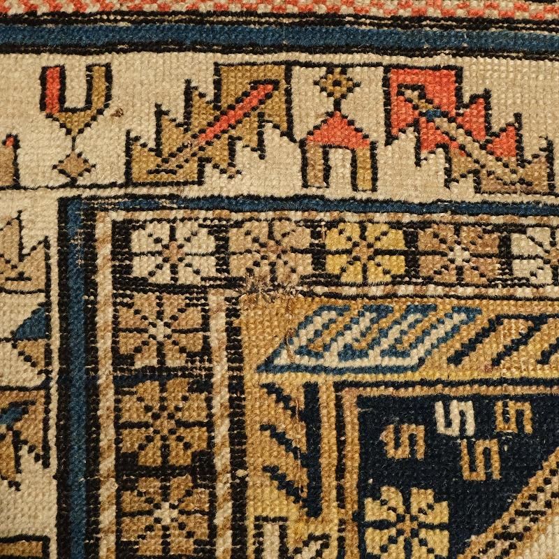 ANTIQUE CAUCASIAN RUG(KUBA)