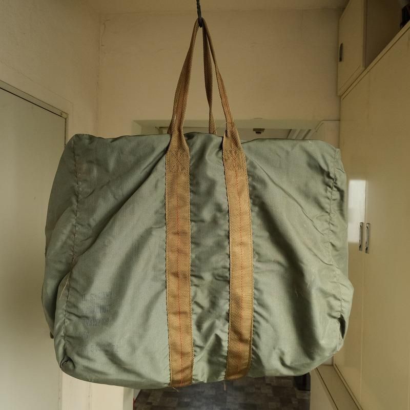 U.S.NAVY PARACHUTE TRAVELING BAG