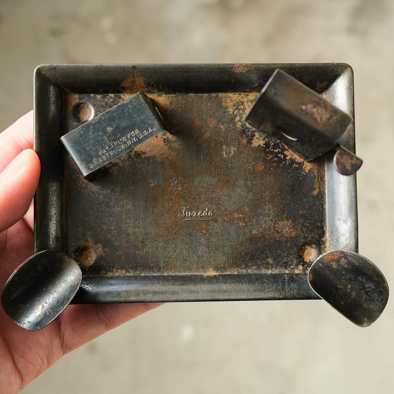 1930's TUXEDO TOBACCO ASHTRAY