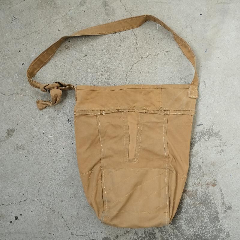 1950's CANVAS SHOULDER BAG