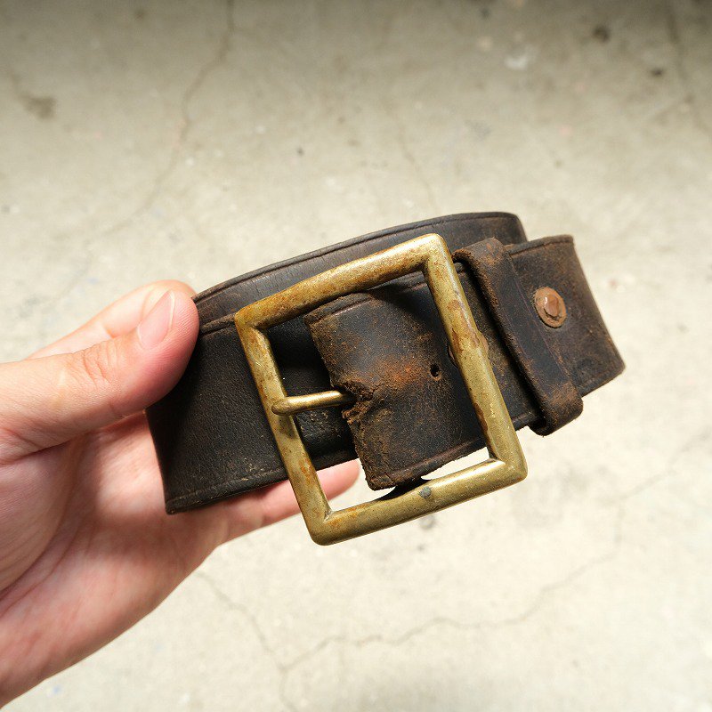 1940's LEATHER BELT